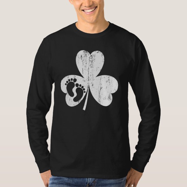 Patrick Labor And Delivery Nurse St. Patrick's Day T Shirt (Framsida)