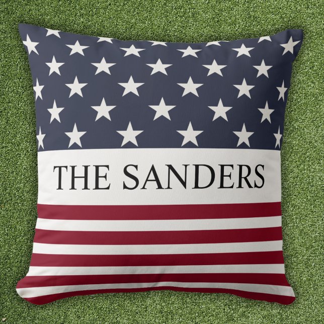 Patriotic American Flag Family Name Kudde (Skapare uppladdad)