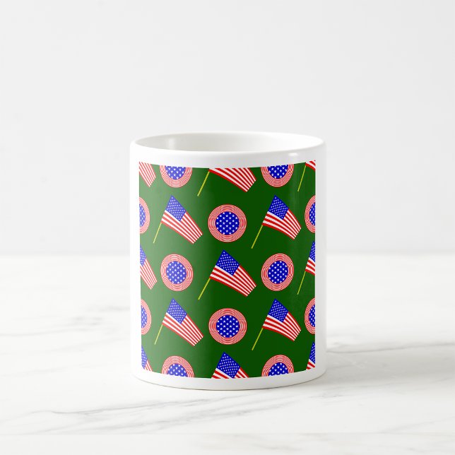 Patriotic American Flagga Mönster om Grönt Kaffemugg (Skapare uppladdad)