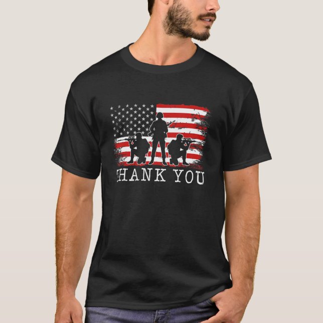 Patriotic American Flagga Tack Veterans För manar T Shirt (Framsida)
