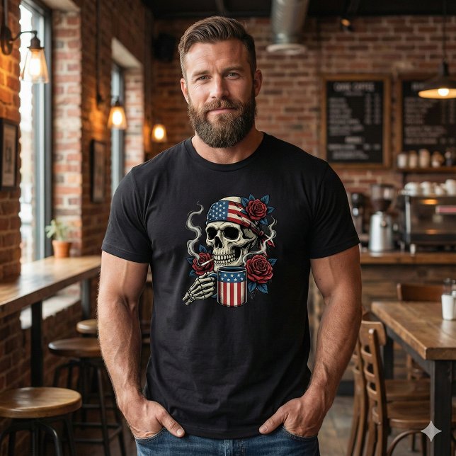Patriotic American Skull Coffee & Roses T-Shirt (Skapare uppladdad)