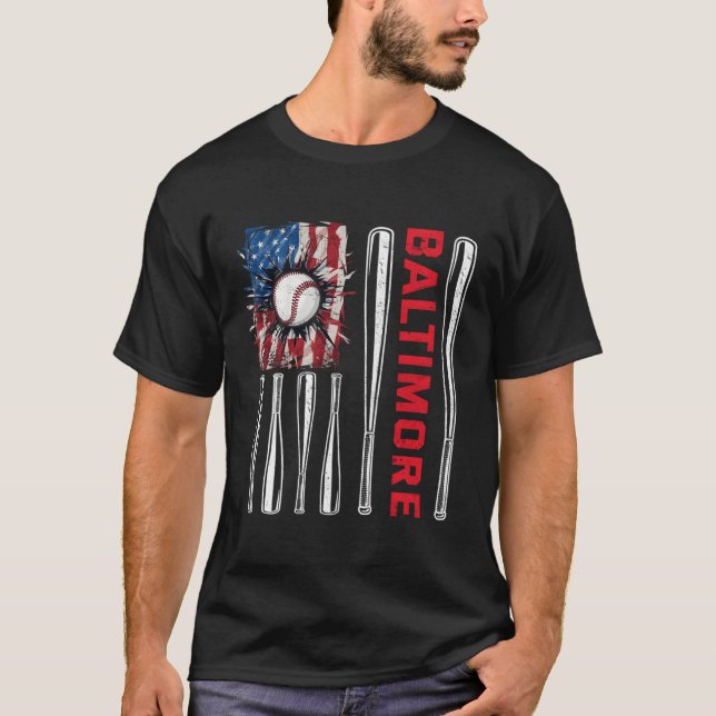Patriotic Baltimore Softball US American Flagga Ba T Shirt (Framsida)