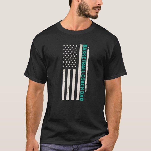 Patriotic Bball Player Basketball Coach Pappa T Shirt (Framsida)