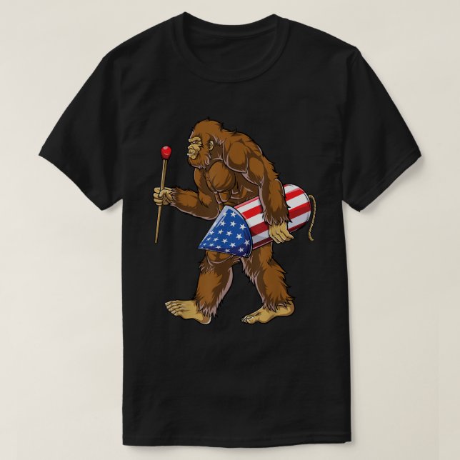 Patriotic Bigfoot Firework Design T Shirt (Design framsida)