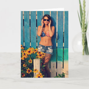 PATRIOTIC BIKINI GIRL BIRTHDAY-KORT HELGKORT