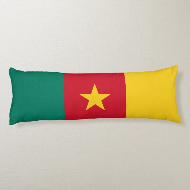 Patriotic Cameroon Flagga Kroppskudde (Baksidan)