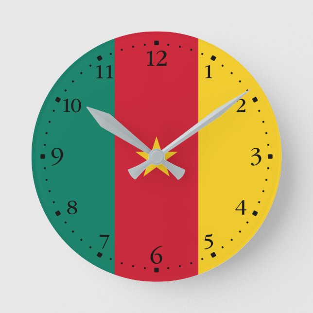 Patriotic Cameroon Flagga Rund Klocka (Framsida)