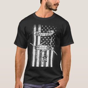 Patriotic CH-47 Chinook Helicopter American flagga T Shirt