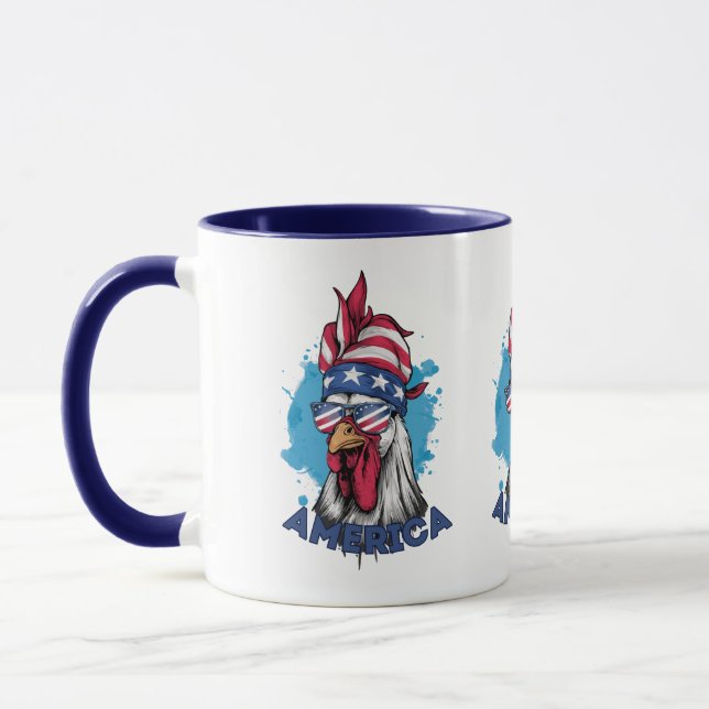 Patriotic Chicken i USA Bandana och Shades Mugg (Vänster)