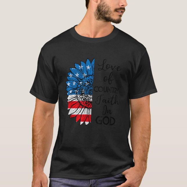 Patriotic Christian Kärlek Land Faith In God USA T Shirt (Framsida)