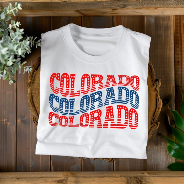 Patriotic Colorado Red och Blue Boho T-Shirt (Skapare uppladdad)