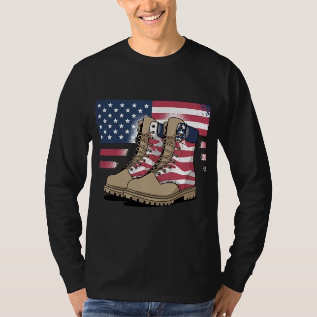 Patriotic Combat Boots American Flagga T-Shirt (Framsida)
