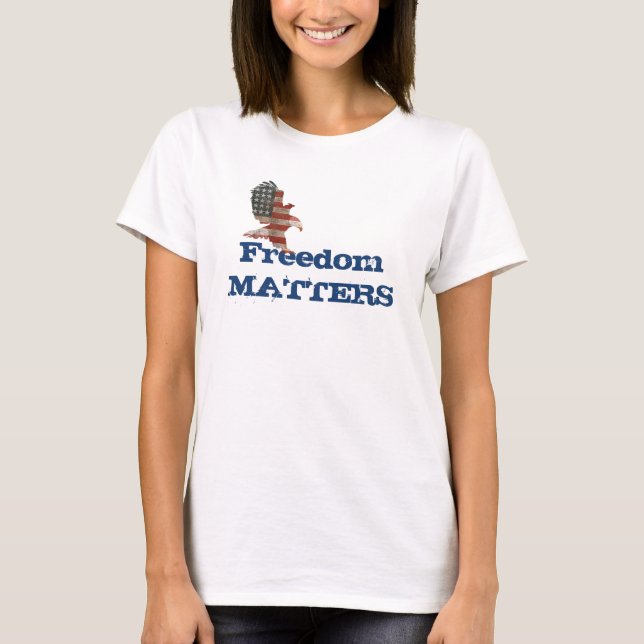 Patriotic Eagle med frihetsoffert T Shirt (Framsida)