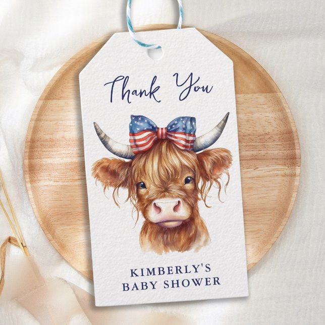 Patriotic Highland Cow 4:e juli Baby Shower Presentetikett (Skapare uppladdad)