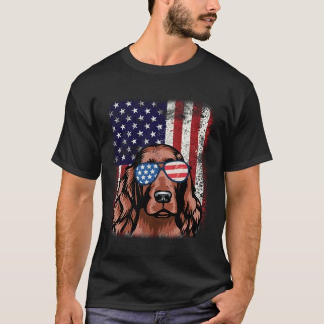 Patriotic Irish Setter American Flagga Hund T Shirt (Framsida)