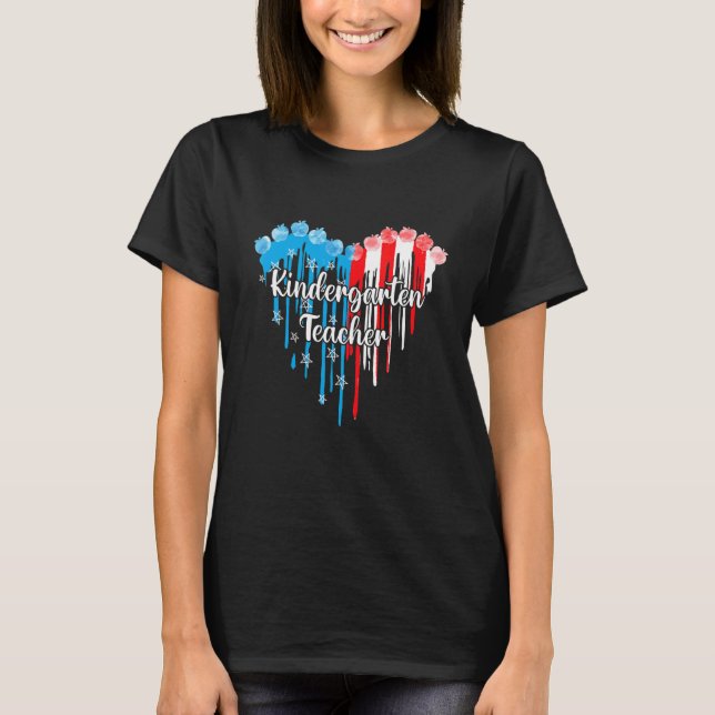 Patriotic Kindergarten Teacher Heart American Flag T Shirt (Framsida)