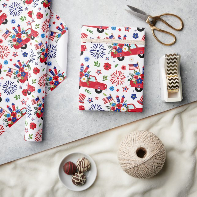 Patriotic lastbil och fyrverkerier mönster presentpapper (Hantverk)