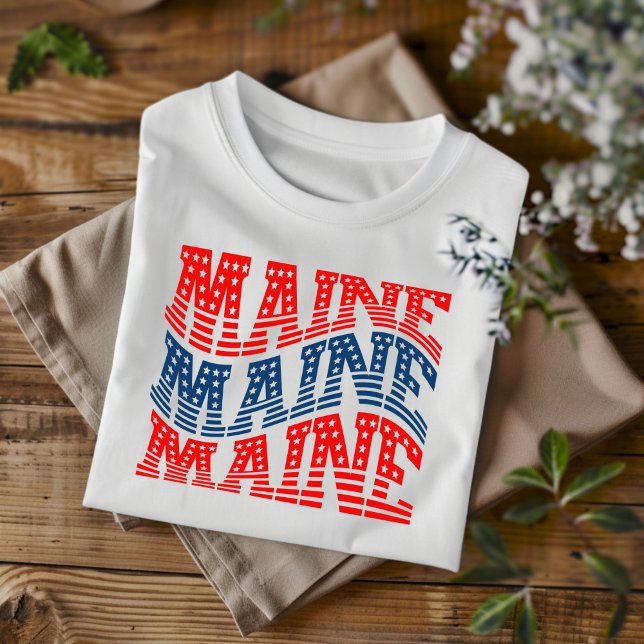 Patriotic Maine Red och Blue Boho T-Shirt (Skapare uppladdad)