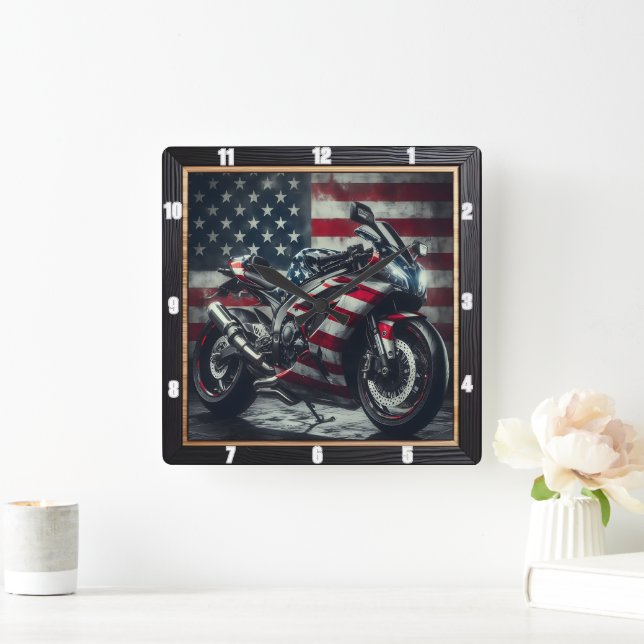 Patriotic Motorcycle American Flagga Fyrkantig Klocka (Hem)