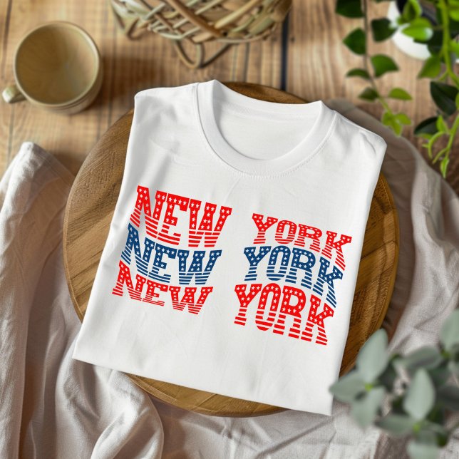 Patriotic New York Red and Blue Boho T-Shirt (Skapare uppladdad)