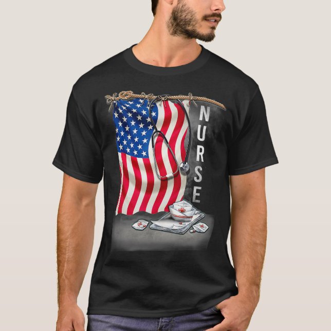 Patriotic Nurse 4:e juli American Flagga Sunflowe T Shirt (Framsida)