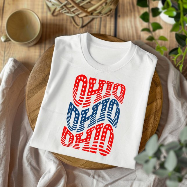Patriotic Ohio Red och Blue Boho T-Shirt (Skapare uppladdad)