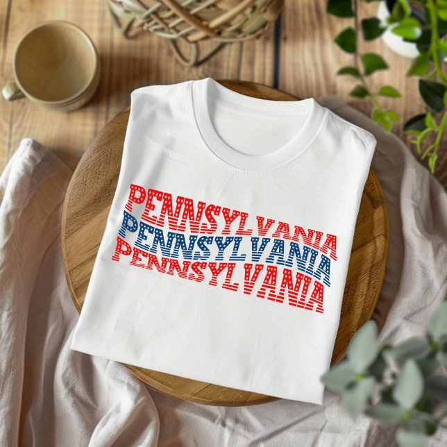 Patriotic Pennsylvania Red and Blue Boho T-Shirt (Skapare uppladdad)