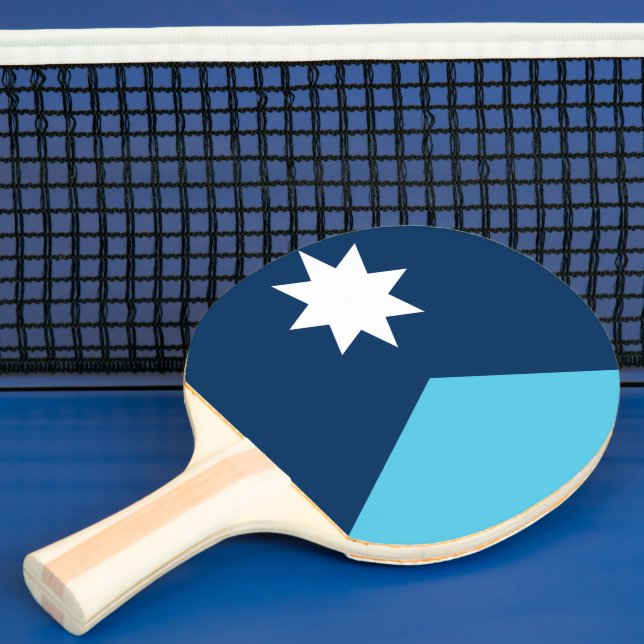 Patriotic, ping pong paddle with Flag of Minnesota Pingisracket (Insitu)