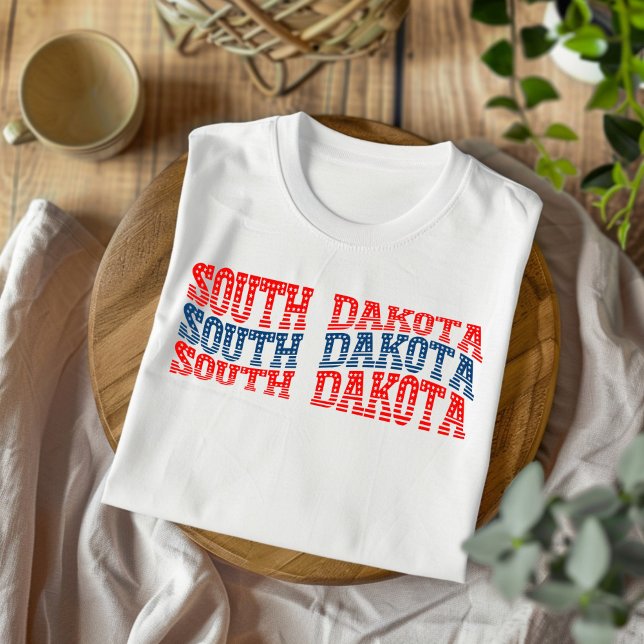 Patriotic South Dakota Red and Blue Boho T-Shirt (Skapare uppladdad)