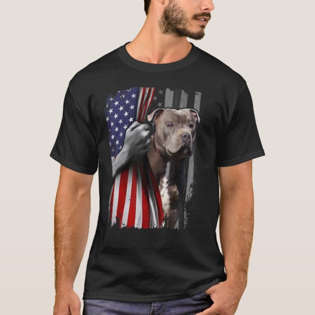 Patriotic Stafford Bull Terrier American Flagga T Shirt (Framsida)