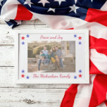 Patriotic Stars Family Photo Julkort<br><div class="desc">Familjefotokort med patriotisk röd och blå helgdag. Photo kredit Photography © Storytree Studios,  Stanford,  CA. Mallbilden måste ersättas med ett eget foto</div>