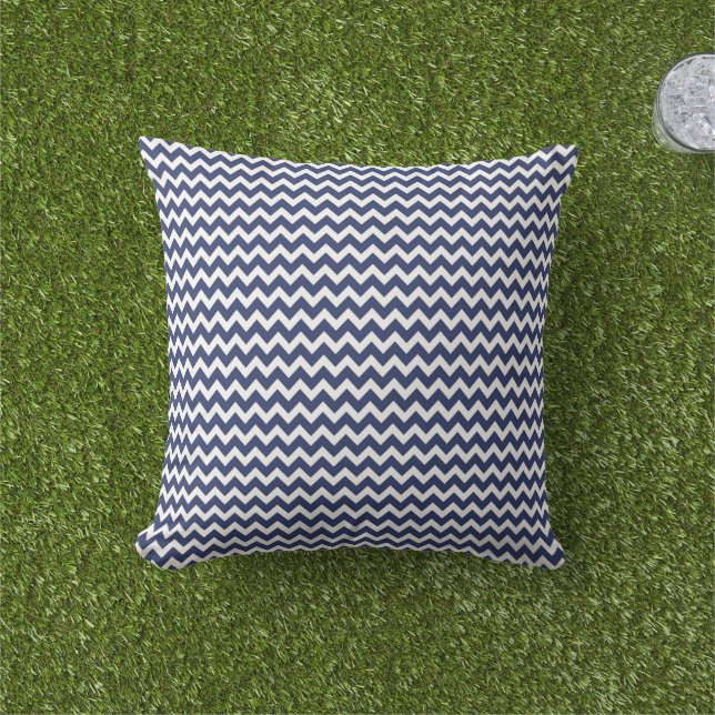 Patriotic Stripes Outdoor Pillow Kudde (Gräs)