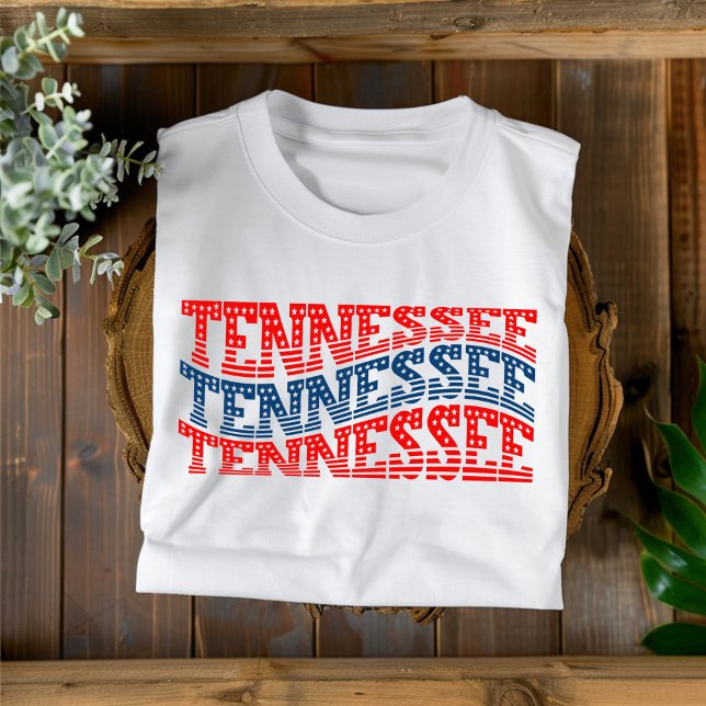 Patriotic Tennessee Red and Blue Boho T-Shirt (Skapare uppladdad)