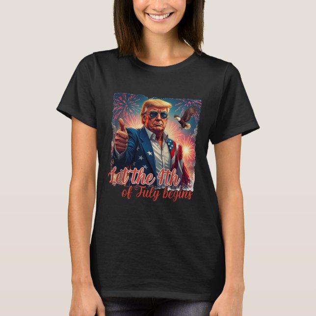 Patriotic Trump Fireworks: den 4 juli började T Shirt (Framsida)