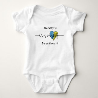 Patriotic Ukrainska gultens blå hjärtpalpitation T Shirt