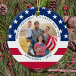 Patriotic US American Flagga Personlig 2 Photo Julgransprydnad Keramik<br><div class="desc">Den amerikanska Flagga julprydnad. Denna patriotiska stars och stripes-julamprydnad kommer att bli en välskattad keepsaké. Ornament är dubbla, du kan göra 2 favoritfoton, en på vardera sidan. Perfekt för militär, patriotisk familj och alla de som kärlek i den amerikanska Flagga. Anpassa namn på framsidan och dejta på baksidan. COPYRIGHT ©...</div>