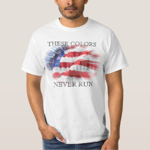Patriotisk amerikansk Flagga Färg Springa Tee Shirt