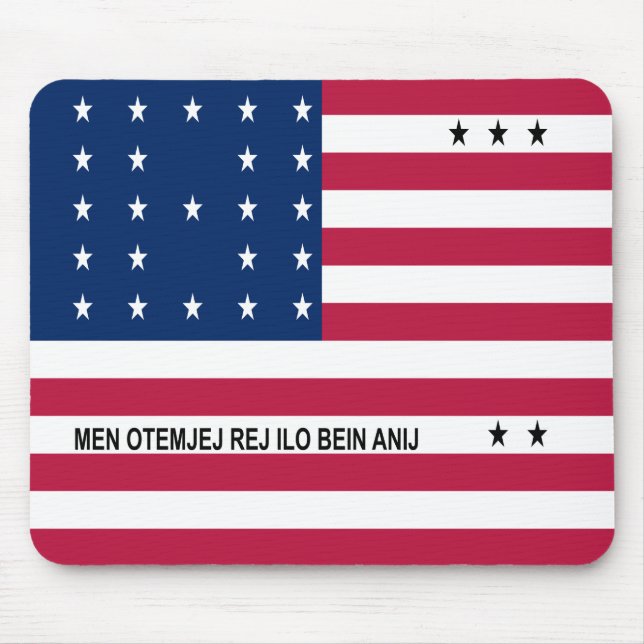 Patriotisk Bikiniatollen Flagga Musmattor (Framsidan)