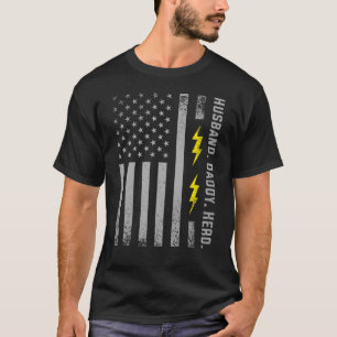Patriotisk fars dag för elektrikerpappaamerikan t shirt