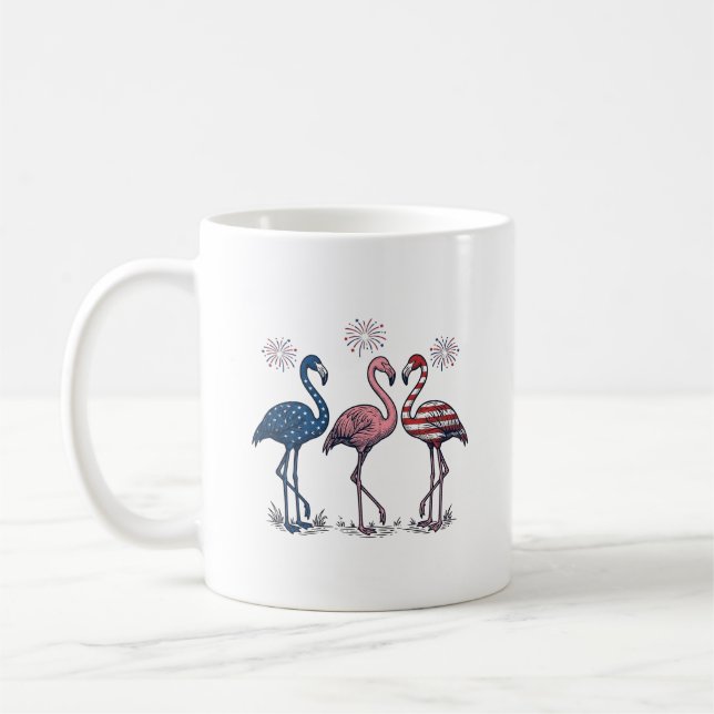 Patriotisk Flamingo Trio Vintage Gravyr Design_1 Kaffemugg (Vänster)