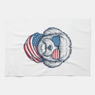 Patriotisk Fluffig Hund Vektor Illustration_1 Kökshandduk