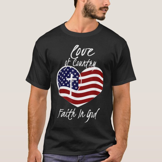 Patriotisk kristen tro på Gud Heart Kor Ameri T Shirt (Framsida)