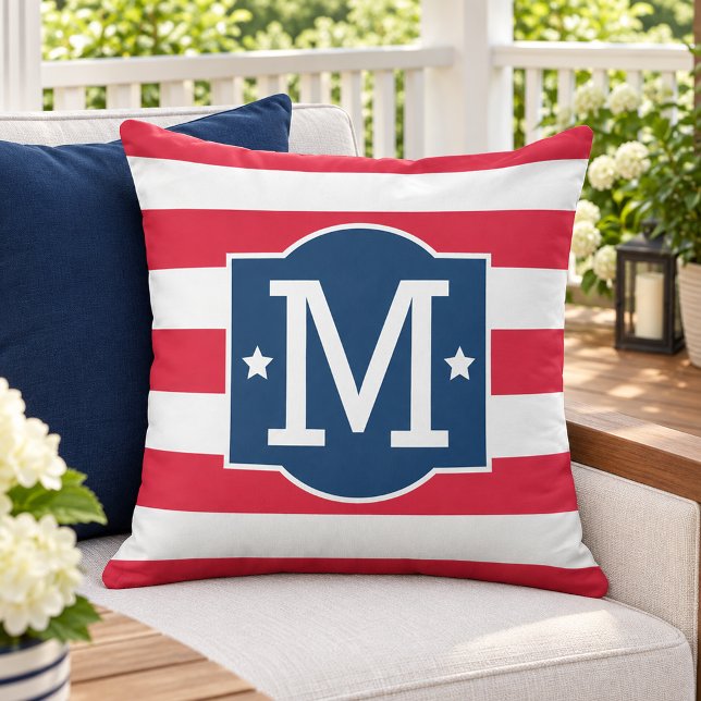 Patriotisk röd vit blå monogram initial kudde (Skapare uppladdad)