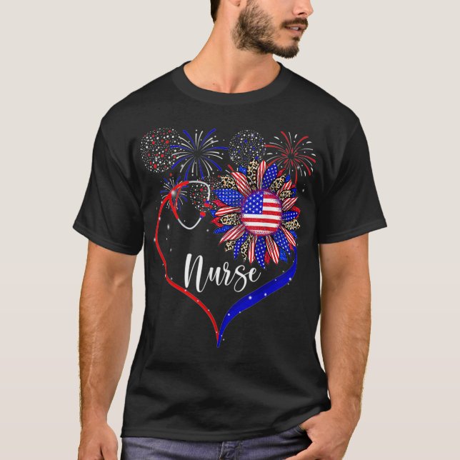 Patriotisk sjuksköterska 4:e juli Solrossen Kärlek T Shirt (Framsida)