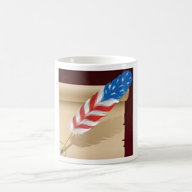 Patriotisk skrivfjäder på antikt papper kaffemugg (Skapare uppladdad)