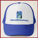 Patriotisk Spara Democracy Keps<br><div class="desc">Hat med #SaveDemocracy och en underbar bild av frihetsgudinnan.</div>