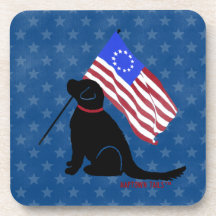 Patriotisk svart labrador amerikansk flagga