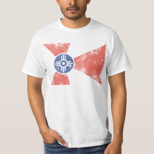 Patriotisk vintageGrungeflagga av Wichita Kansas Tee Shirt (Framsida)
