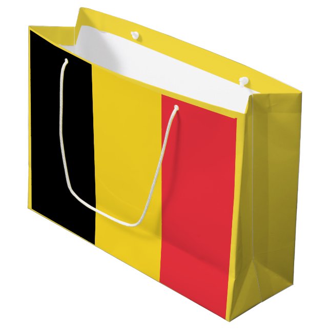 Patriotiska belgiska flaggan (Framsidan Vinklad)