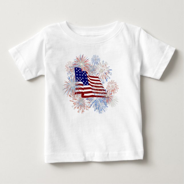 Patriotiska KRW-amerikanska flagganfyrverkerier T-shirt (Framsida)